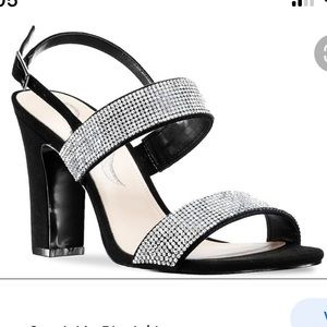 NWOT Nina Senta Rhinestone Sandal-Black